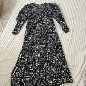 Top shop blk /wht polka dot long puff sleeve maxi dress. Size 10